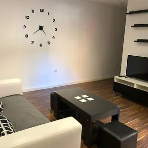 Precioso Piso Con Patio A 200m De La Playa Málaga